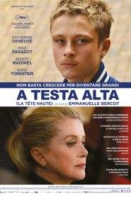 A testa alta (2015)